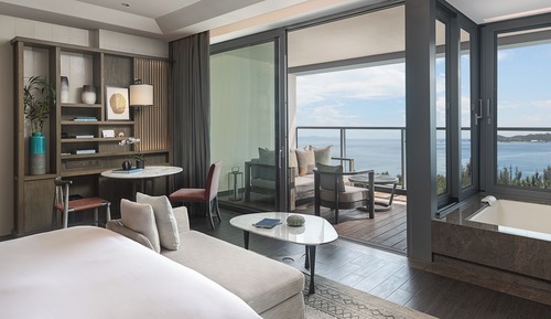 Panoramic Ocean View King