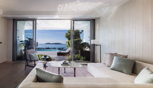 Panoramic Ocean View Pool Suite
