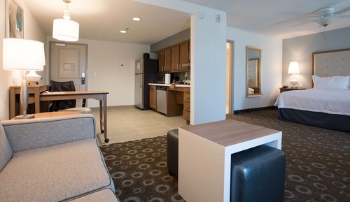 Studio, 1 King Bed, Accessible, Bathtub