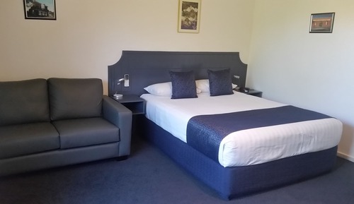 Queen Room 