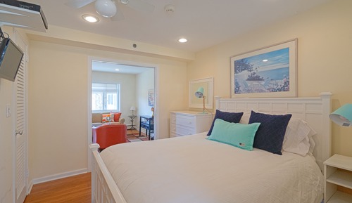 One Bedroom Apartment 111