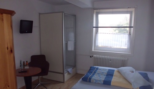 Economy Single Room, Shared Bathroom