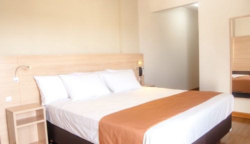 Premium Room, 1 King Bed