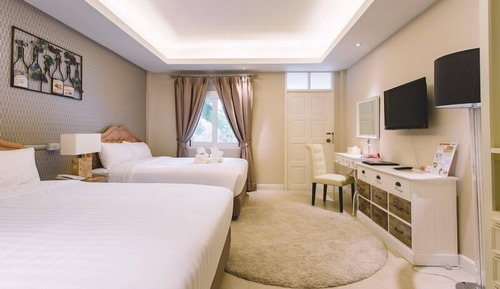Deluxe Twin Room