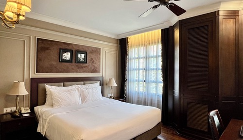 Deluxe Room, City View