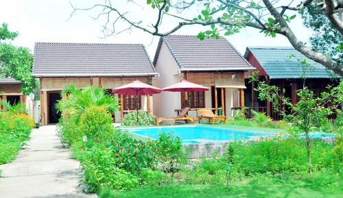 Bungalow, Garden View