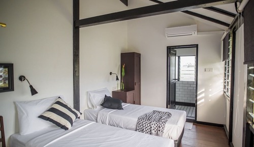 Mary Sharp Twin Room