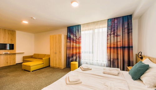 Romantic Studio Suite