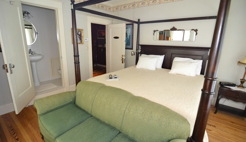 Room, Private Bathroom (The Blue Room)