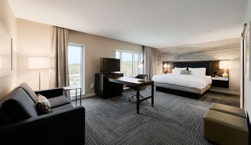 Studio, 1 King Bed, Non Smoking, Refrigerator & Microwave (Wet Bar)