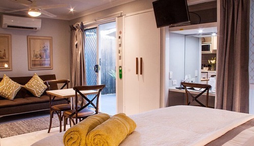 Room 2 King