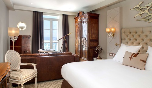 Suite, 1 King Bed (Riviera)