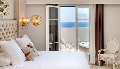 Suite, 1 King Bed, Accessible, Sea View
