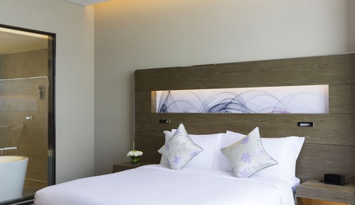 Deluxe Room, 1 King Bed
