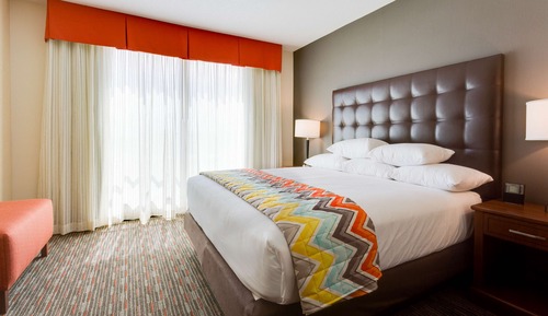 Deluxe Room, 1 King Bed with Sofa bed, Refrigerator & Microwave (Upper Floor)