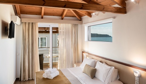 Superior Apartment, 1 Bedroom, Partial Sea View