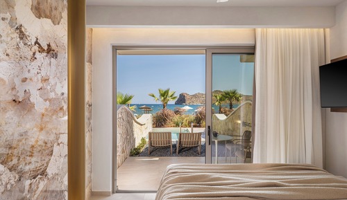 Horizon Sea Front Suite, Private Pool