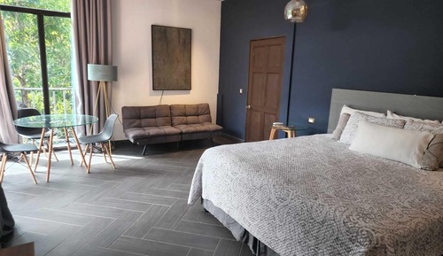 Honeymoon Room