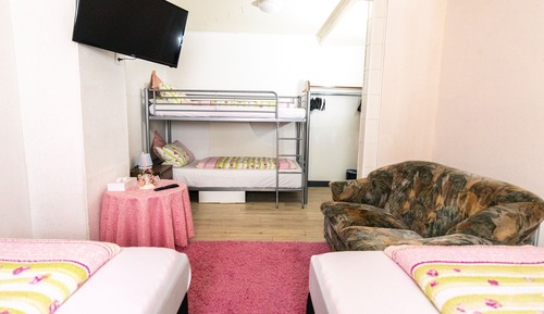Standard Quadruple Room, Shared Bathroom (4BZGB)