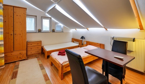 Family Suite, 2 Bedrooms, Kitchenette, Courtyard View