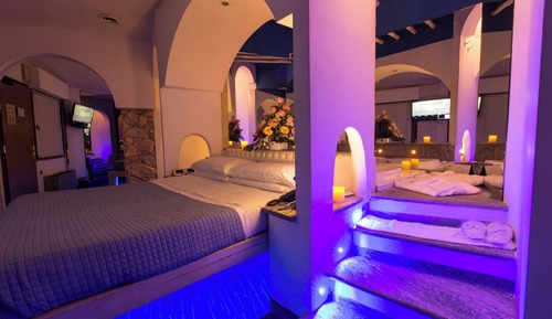 Junior Studio Suite, 1 King Bed, Hot Tub