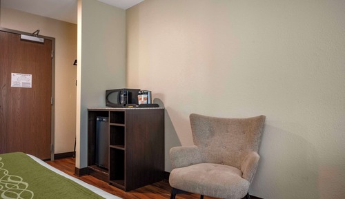 Standard Room, 2 Queen Beds, Non Smoking