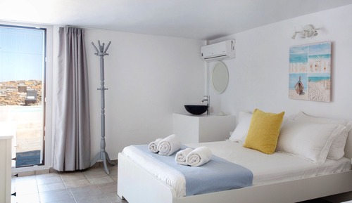Villa, 4 Bedrooms (Thea, Shared Pool)