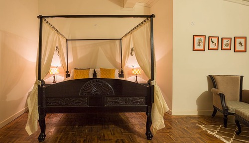 Colonial Room 