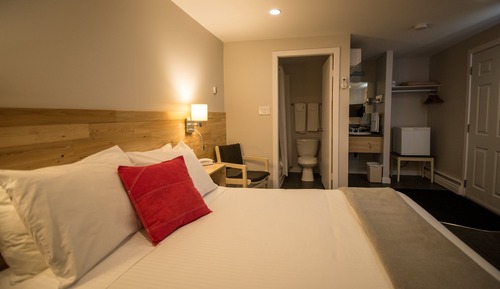 Standard Room, 1 King Bed