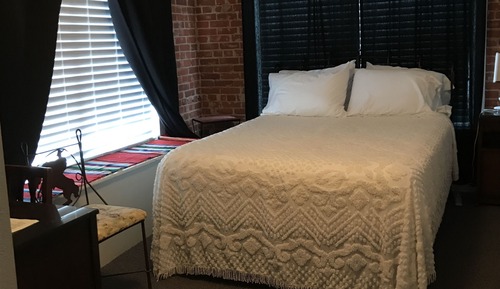 Queen Bedroom