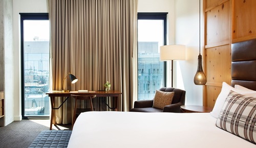 Deluxe Room, 1 King Bed