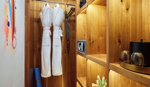 Suite, 1 King Bed (Spa)