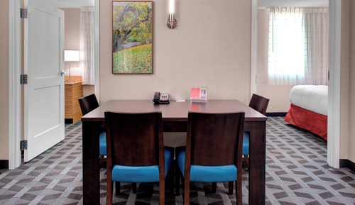 Suite, 2 Bedrooms (Hearing Accessible)