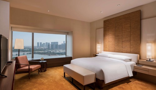 Regency Suite King