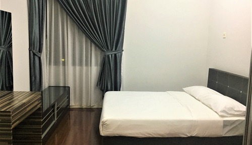 Apartment, 2 Bedrooms, Balcony, City View