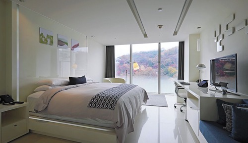 [Package] Deluxe Double River View + Casino Package(Foreign-Guest Only), Casino Credit (KRW 100,000)
