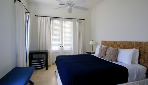 Town Cottage Room - 1 King Bed