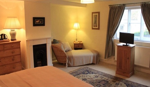 Suite, Private Bathroom