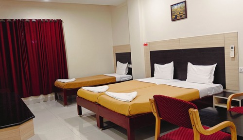 Deluxe Triple Room, City View
