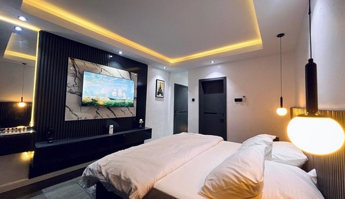 Deluxe Apartment, Balcony, City View