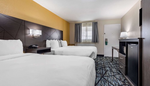 Standard Room, 2 Queen Beds, Non Smoking