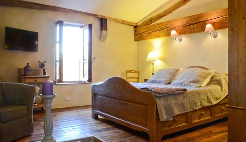 Double Room, Private Bathroom, Mountain View (Chambre Parme)