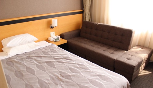 Single Room, Smoking
