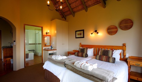 Luxury Suite (Garden Twin)