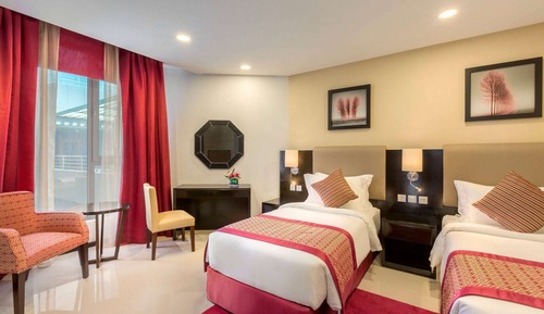 Apartment, 3 Bedrooms, Smoking (2 King Beds and 1 Twin Bed)