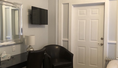 Deluxe Room, 1 Queen Bed, Accessible