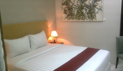Deluxe Room, 1 King Bed, Non Smoking, City View