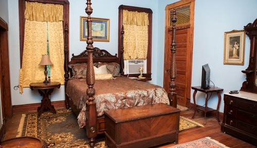 Premium Single Room, 1 Queen Bed