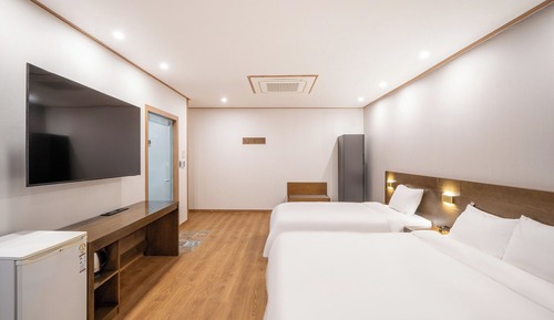 Suite B