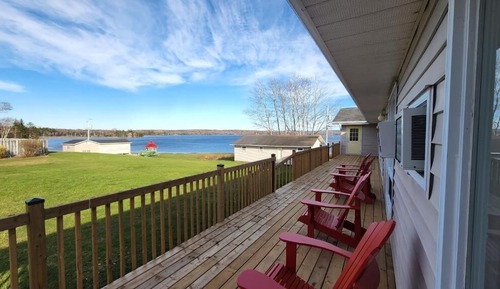 Room, 2 Queen Beds, Lake View